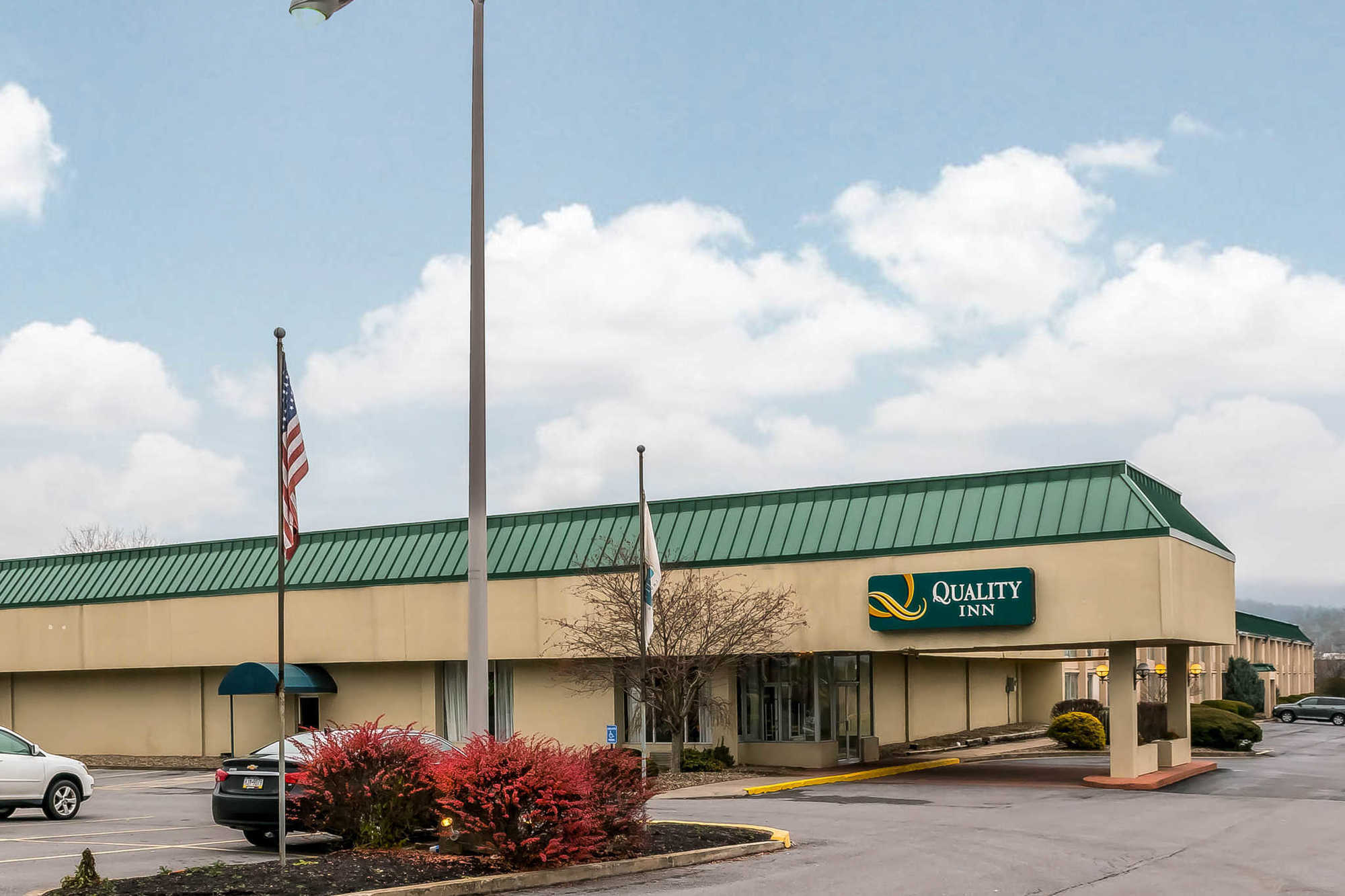 Baymont By Wyndham Milesburg Hotel Exterior photo