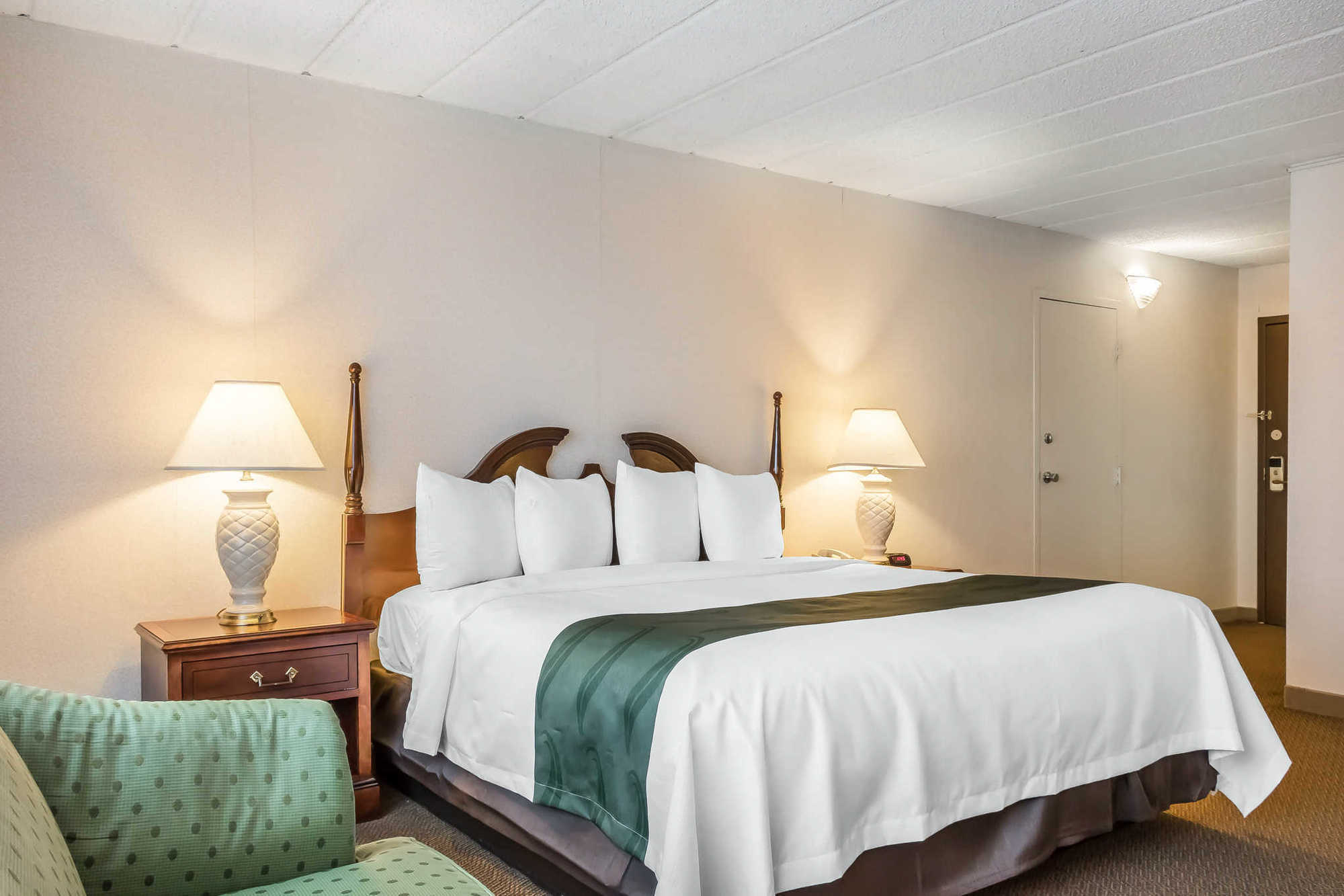 Baymont By Wyndham Milesburg Hotel Room photo