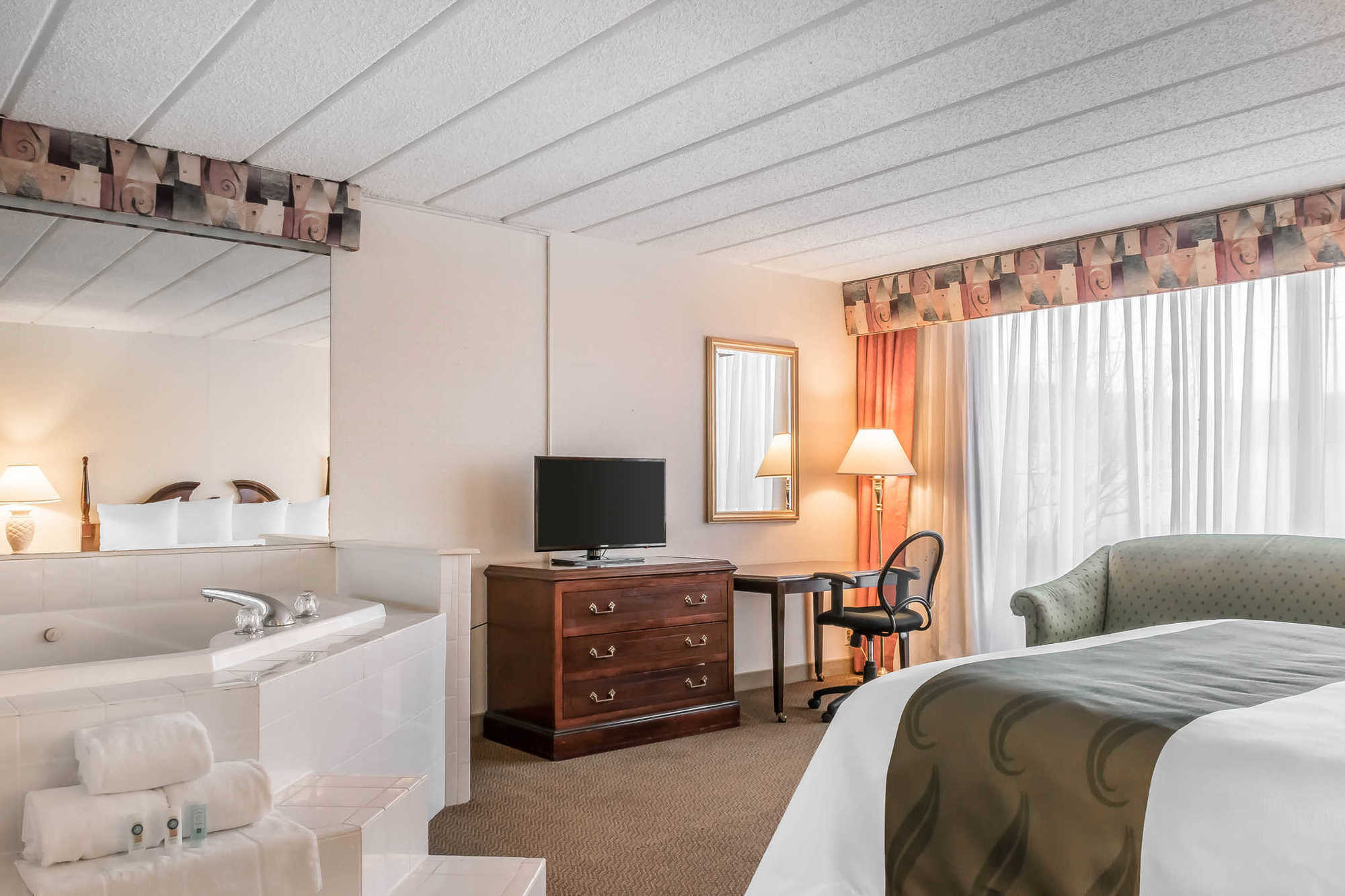 Baymont By Wyndham Milesburg Hotel Room photo
