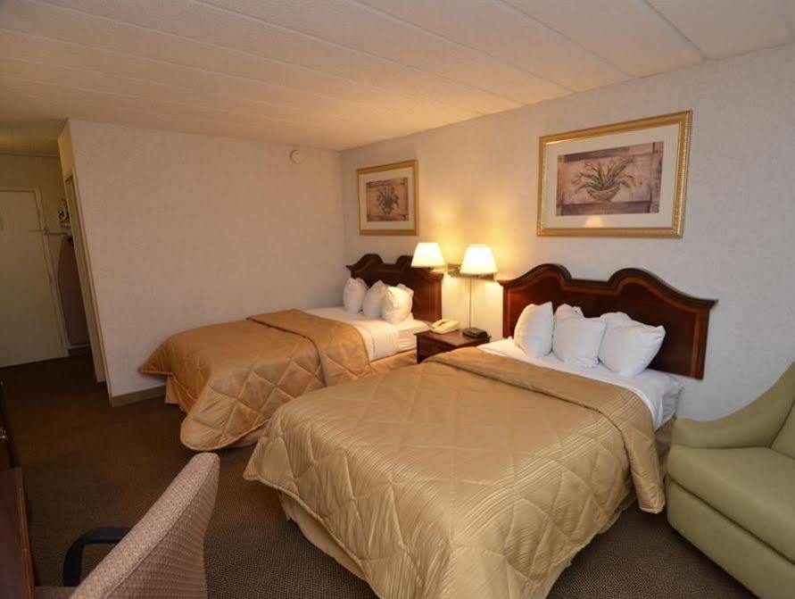 Baymont By Wyndham Milesburg Hotel Exterior photo