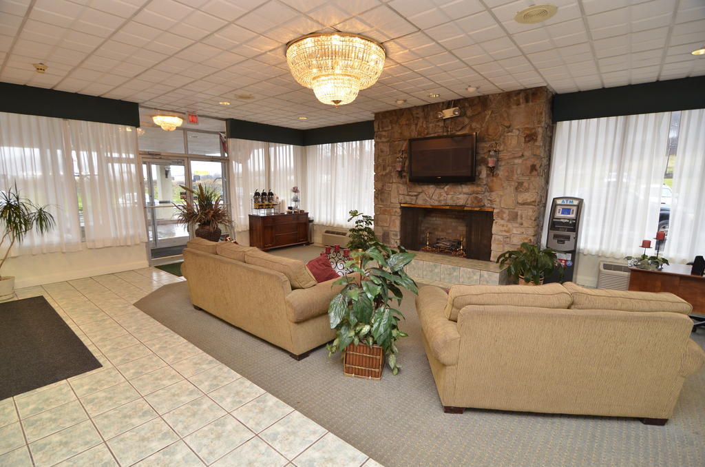 Baymont By Wyndham Milesburg Hotel Interior photo